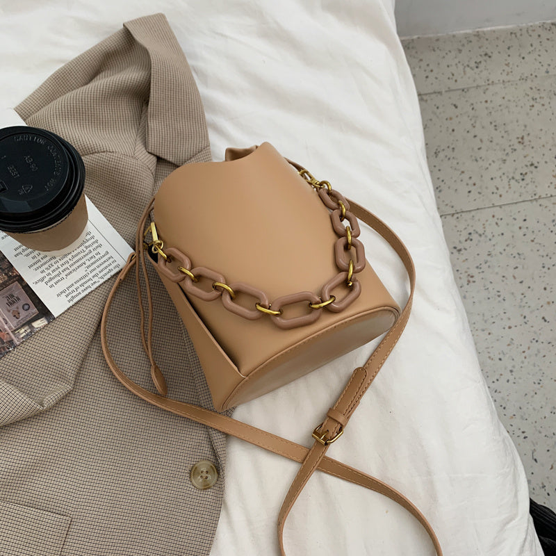Retro Bag Female New Fashion Chain Bucket Bag Female Bag Simple Underarm Bag